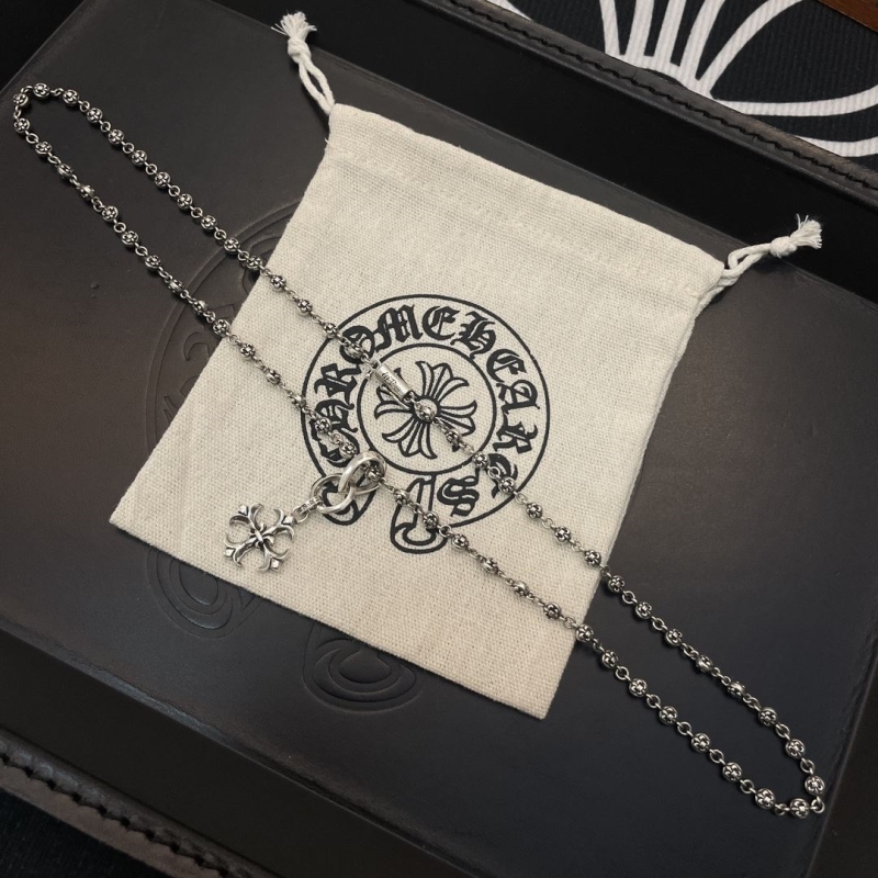 Ch*0me He**ts necklaces